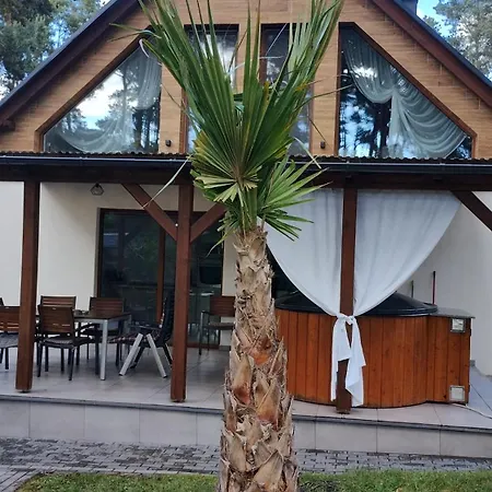Nad Jeziorem Apartment *